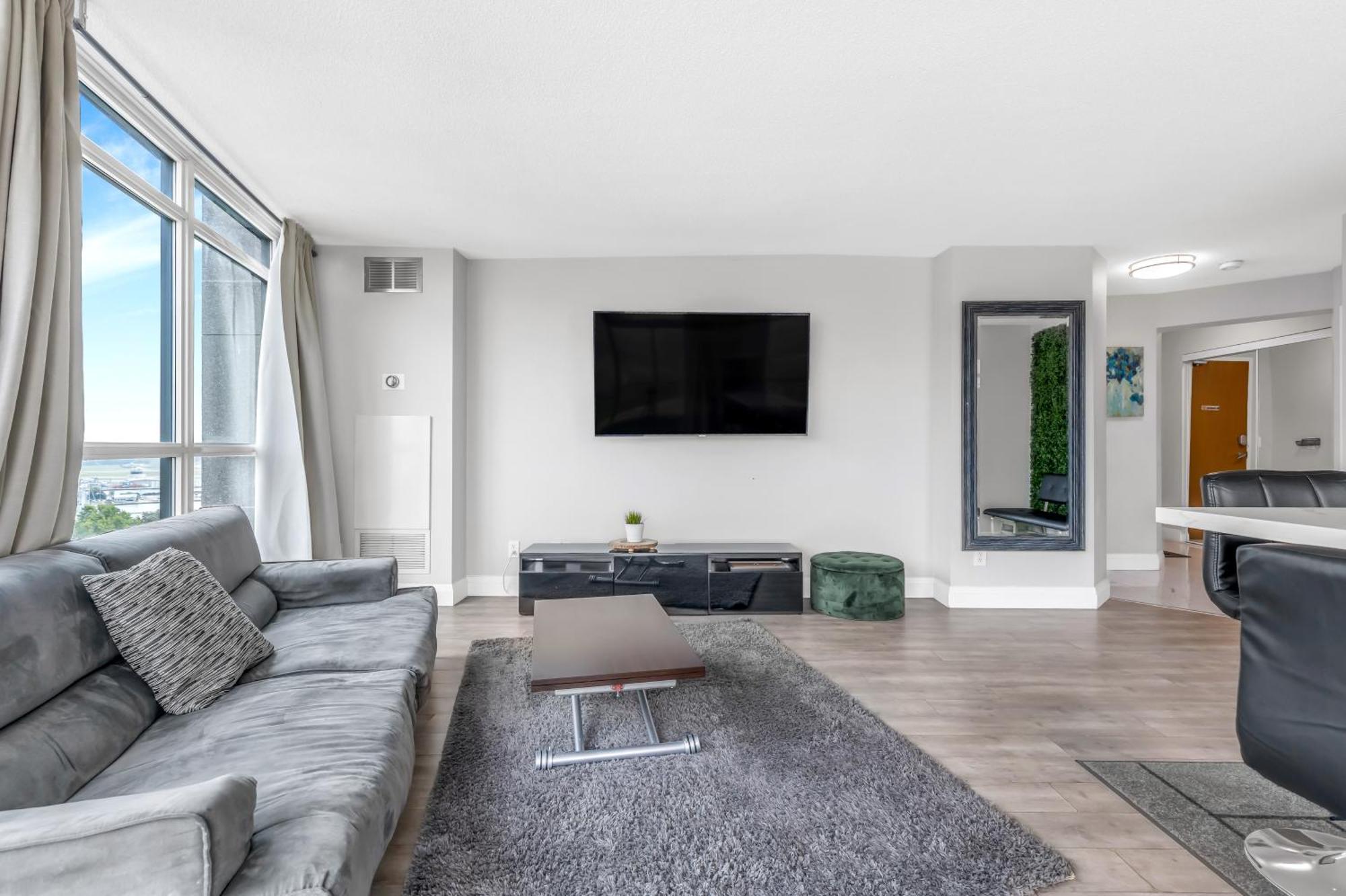 2 Bedroom Waterfront Condo Downtown W/ Free Parking Toronto Extérieur photo