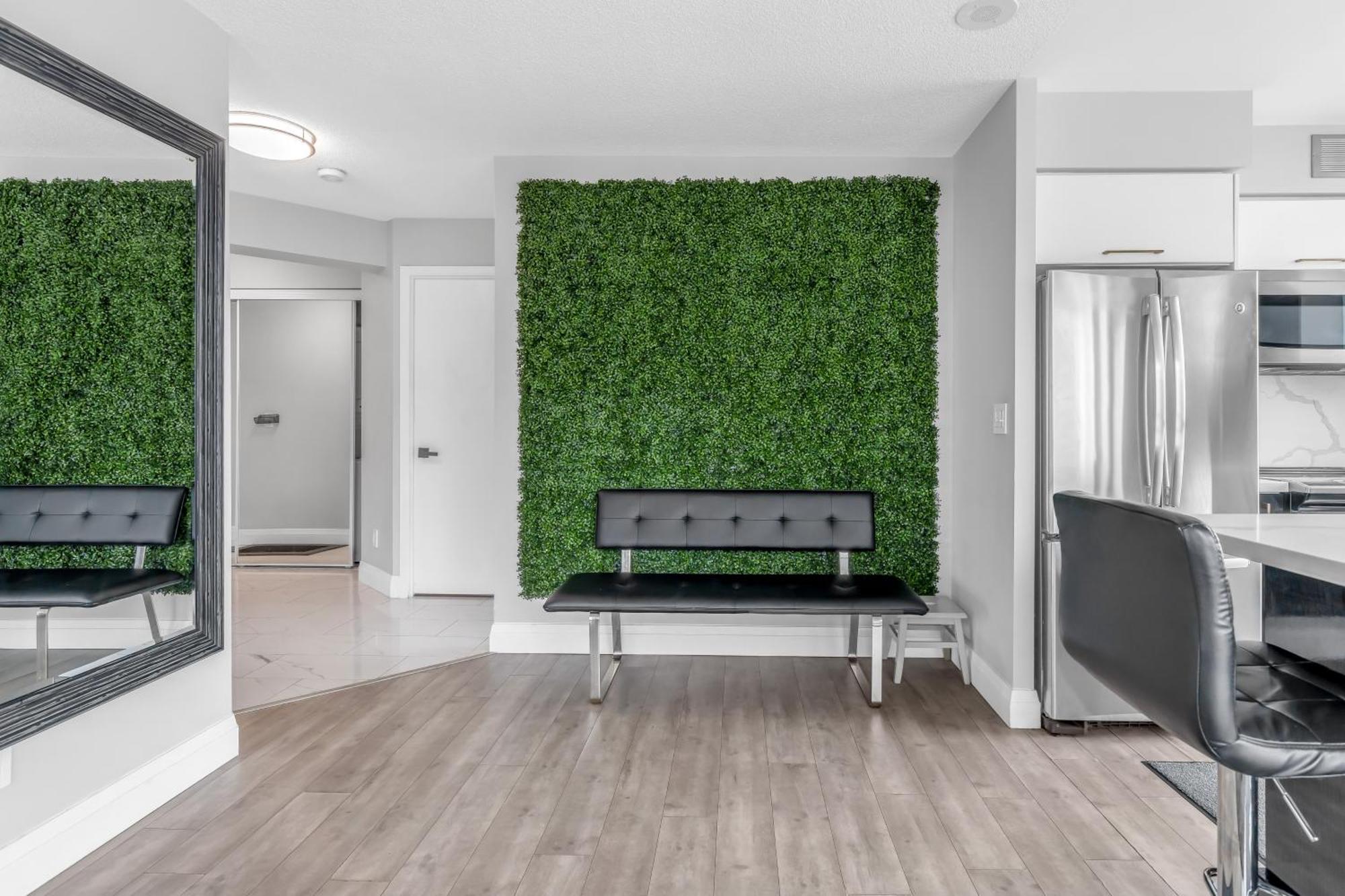 2 Bedroom Waterfront Condo Downtown W/ Free Parking Toronto Extérieur photo